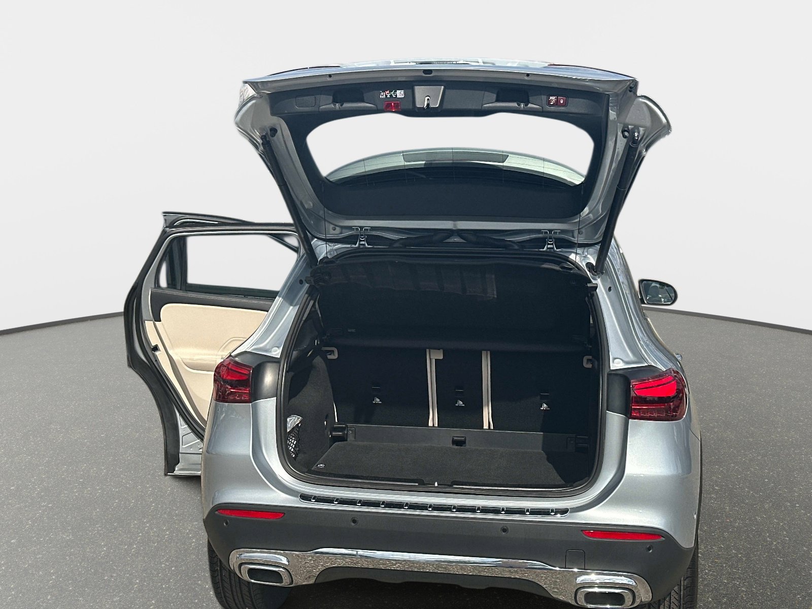 Certified 2026 Mercedes-Benz GLA 250 image 11