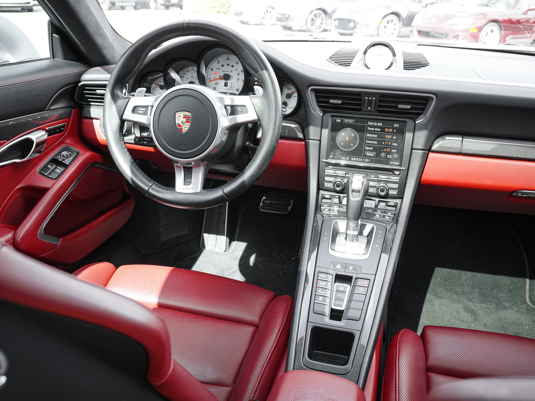 Used 2015 Porsche 911 Turbo S AWD/4WD image 32
