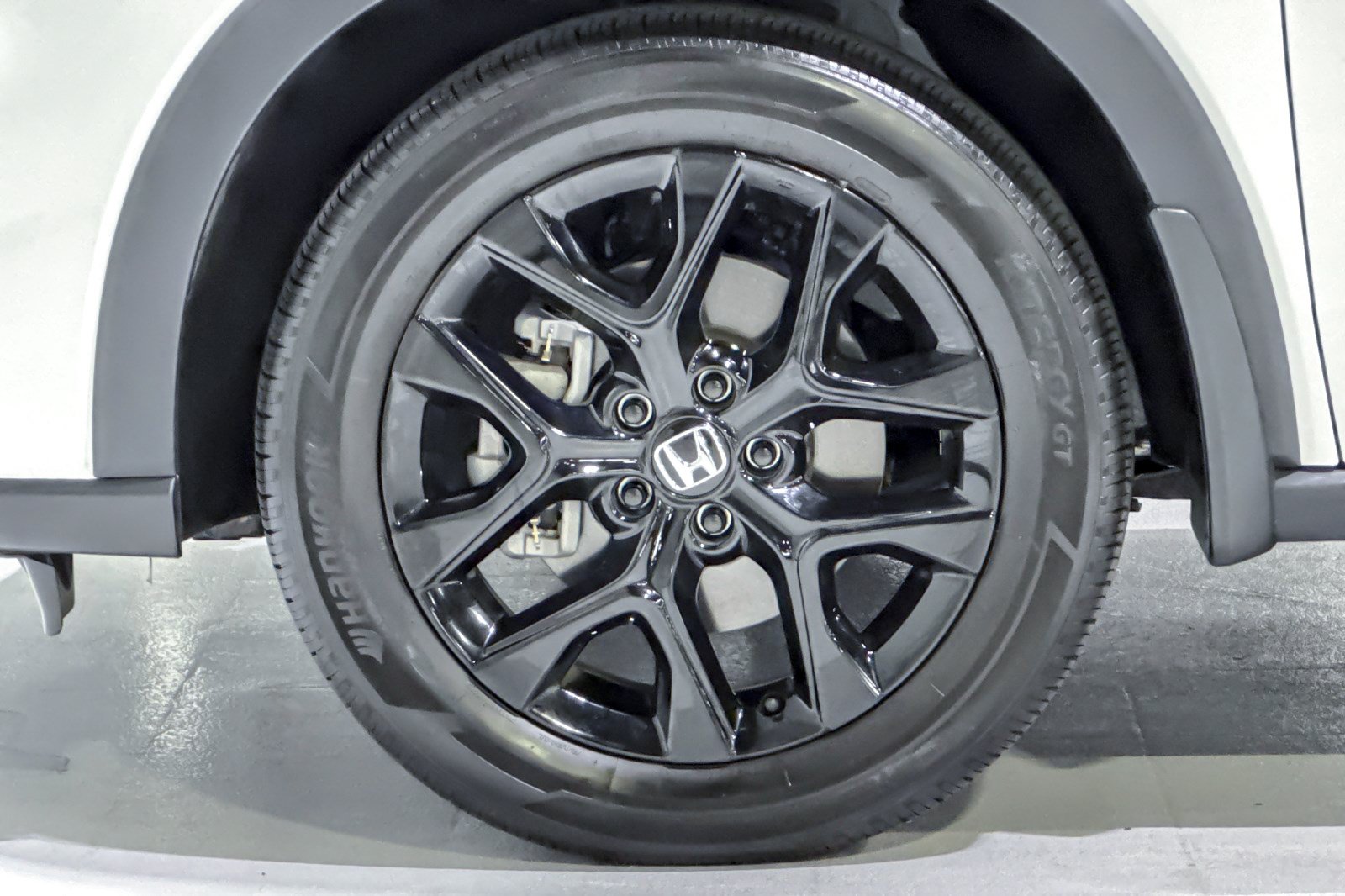 Used 2025 Honda HR-V Sport image 13