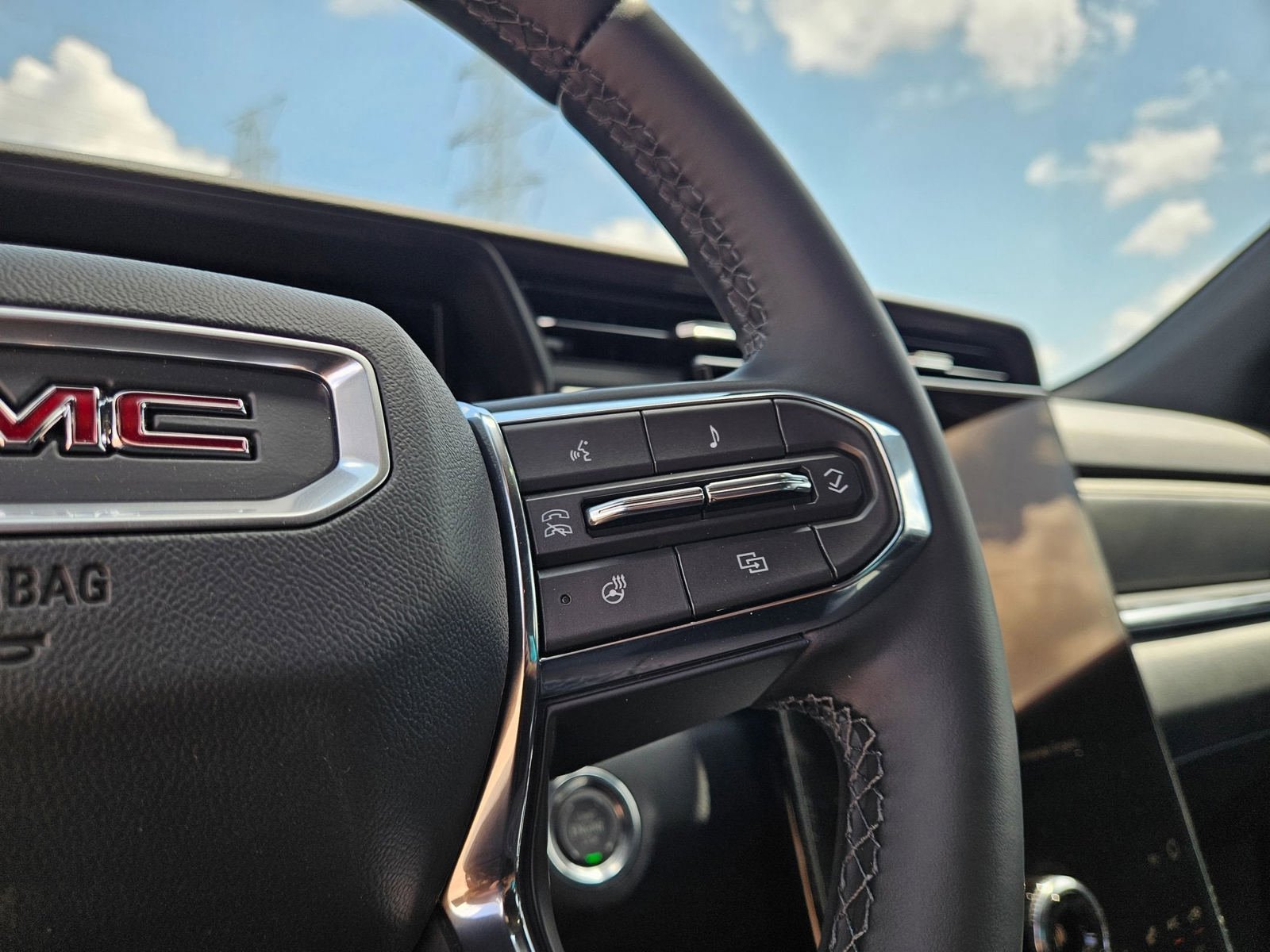 New 2026 GMC Terrain Elevation FWD image 13