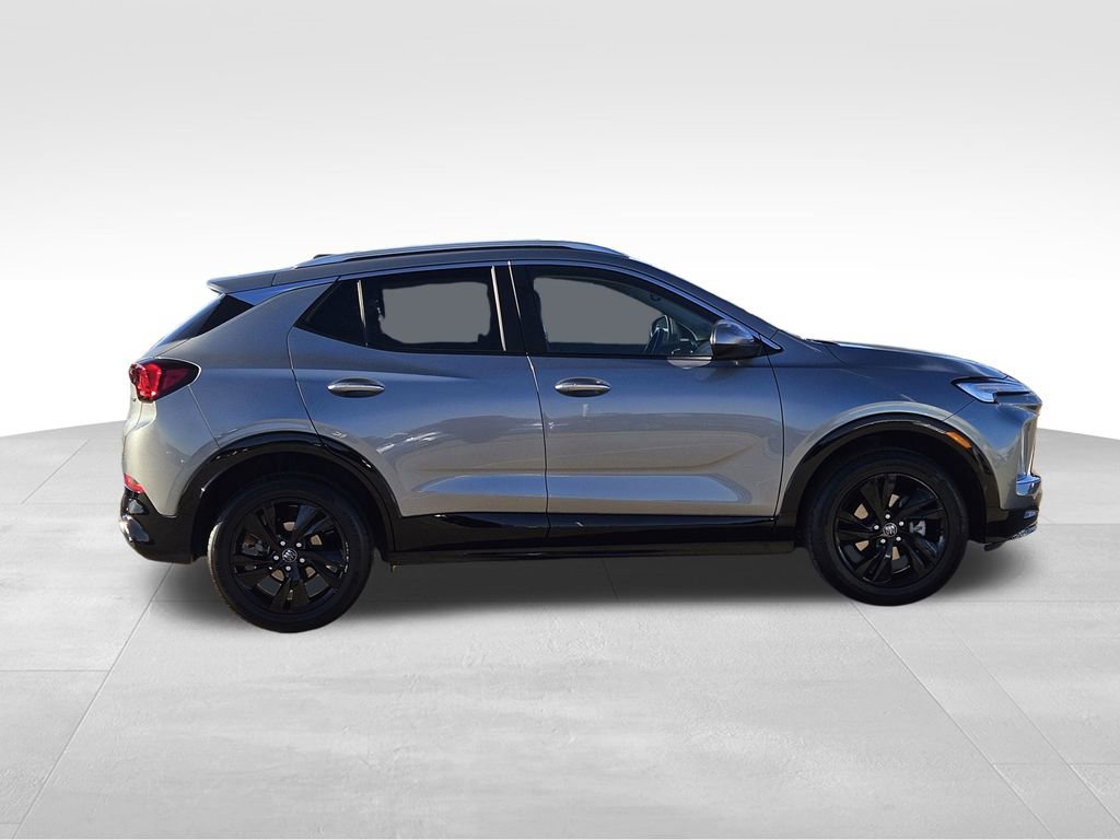 Used 2024 Buick Encore GX Sport Touring image 10