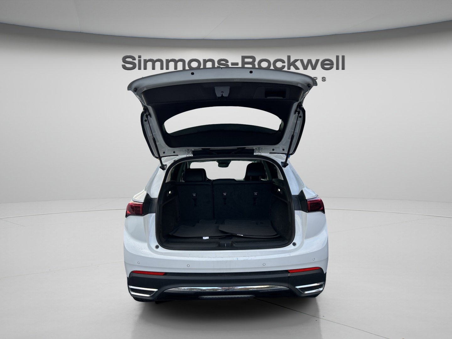 Used 2024 Buick Envision Preferred image 8