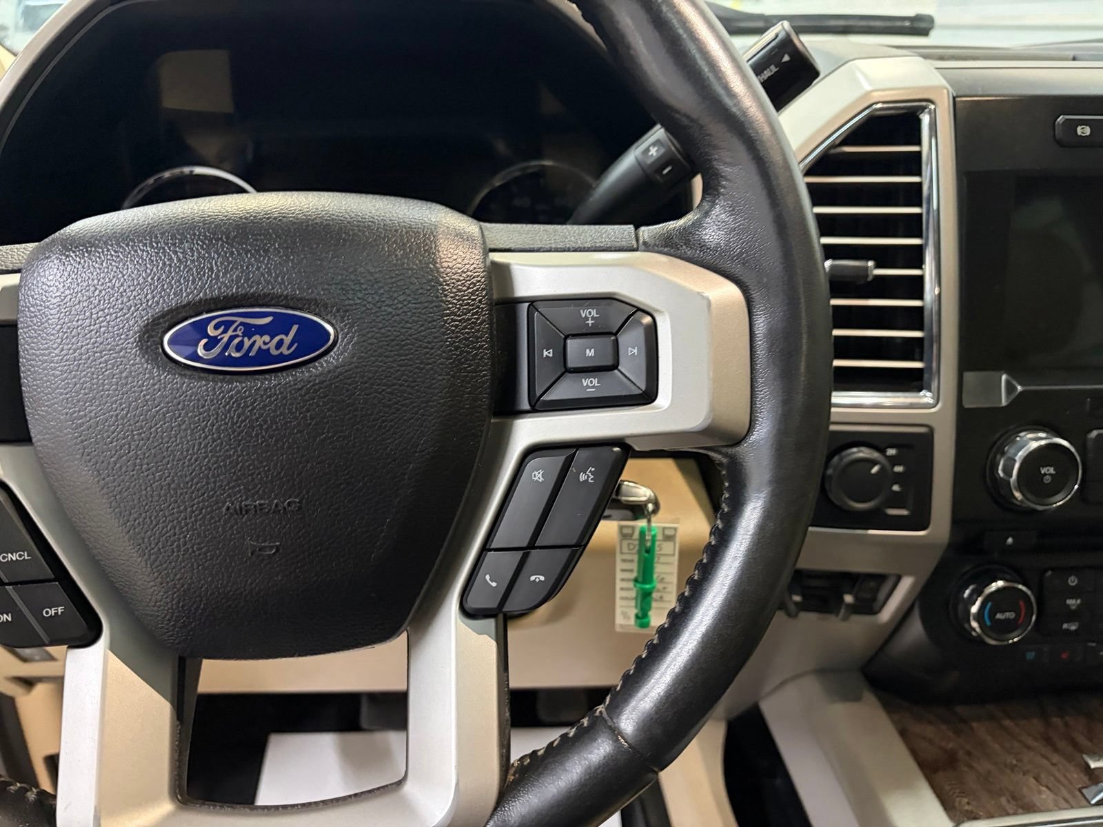 Used 2017 Ford F250 Lariat w/ Chrome Package AWD/4WD image 15