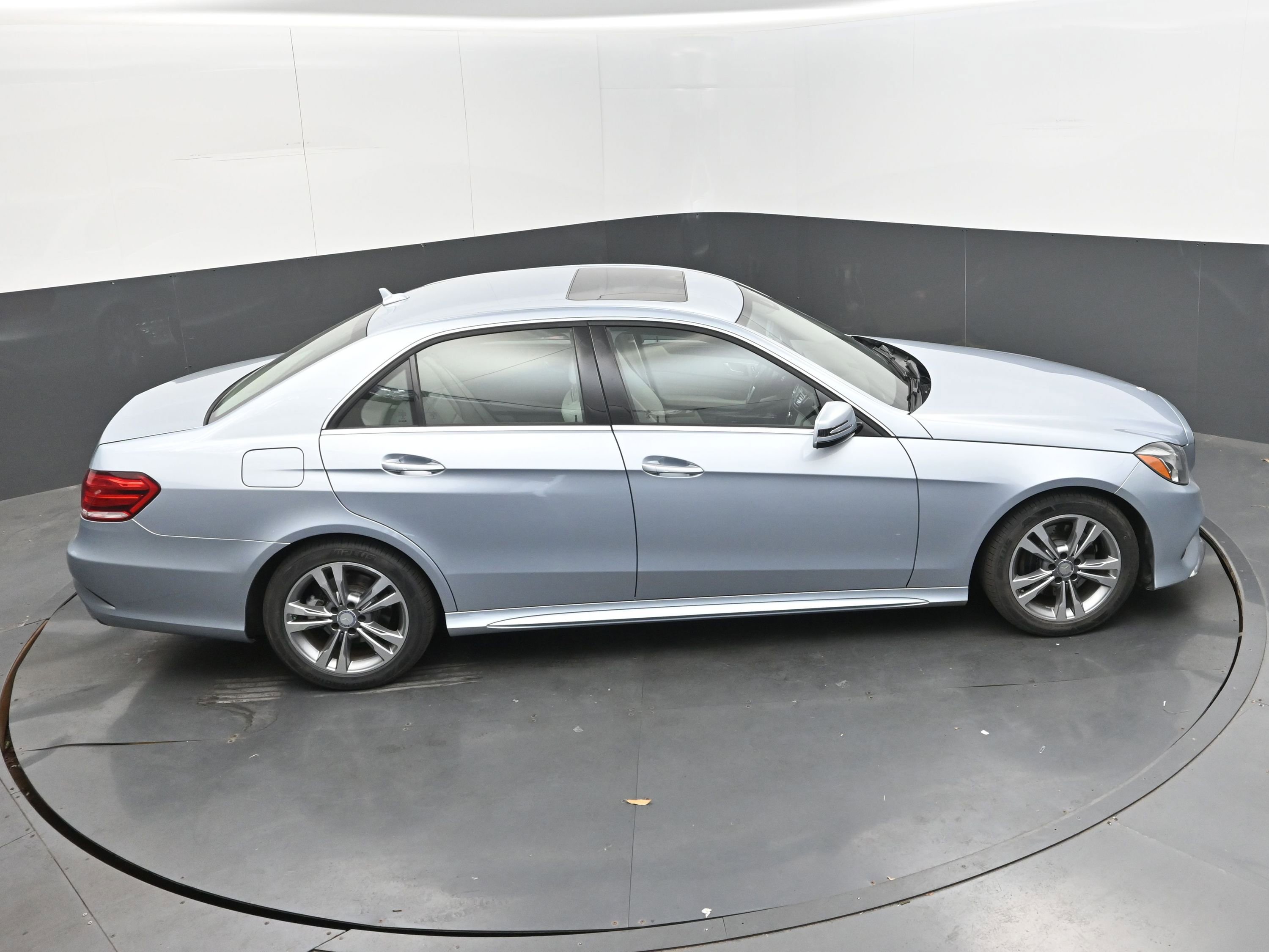 Used 2015 Mercedes-Benz E 350 Sedan image 42