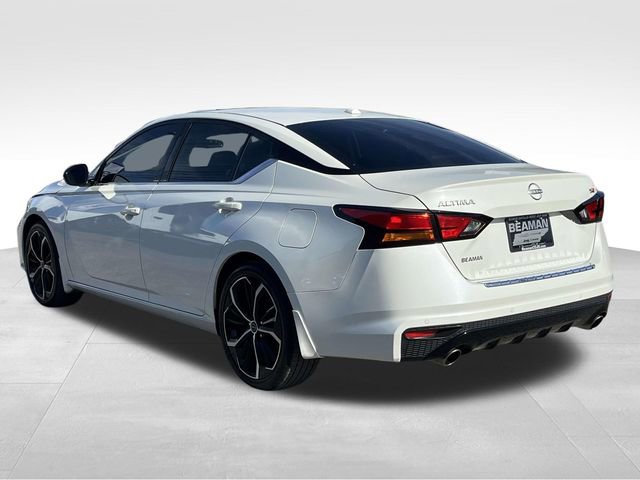 Used 2023 Nissan Altima 2.5 SR w/ SR Premium Package image 5