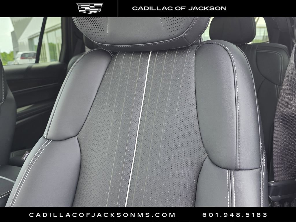 New 2026 Cadillac Vistiq Sport AWD/4WD image 21