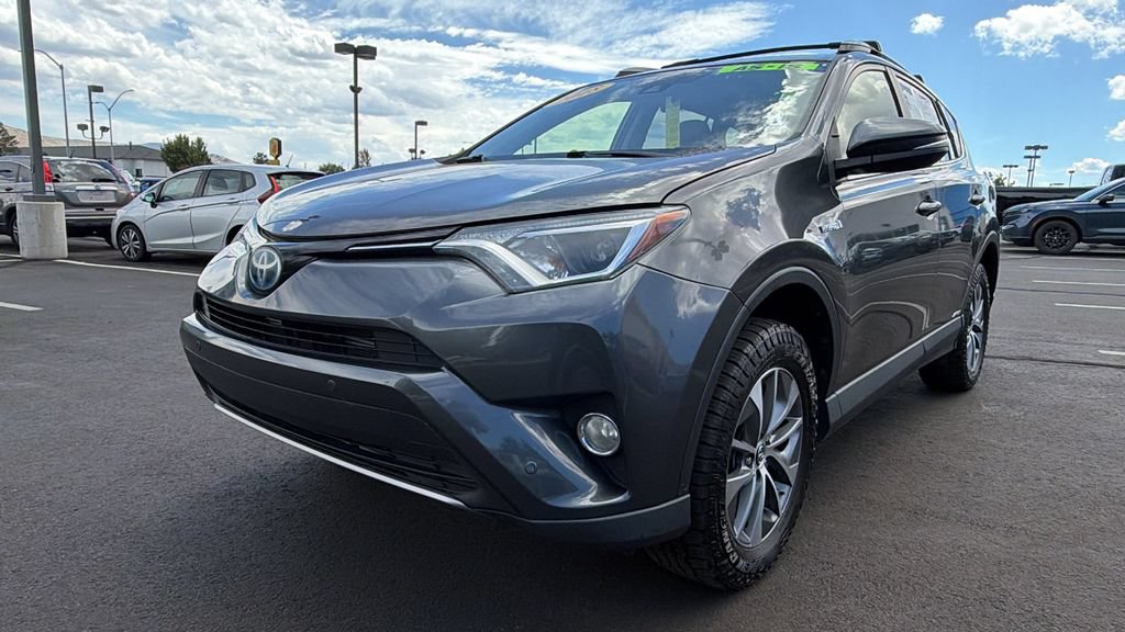 Used 2018 Toyota RAV4 XLE w/ Convenience Package AWD/4WD image 7