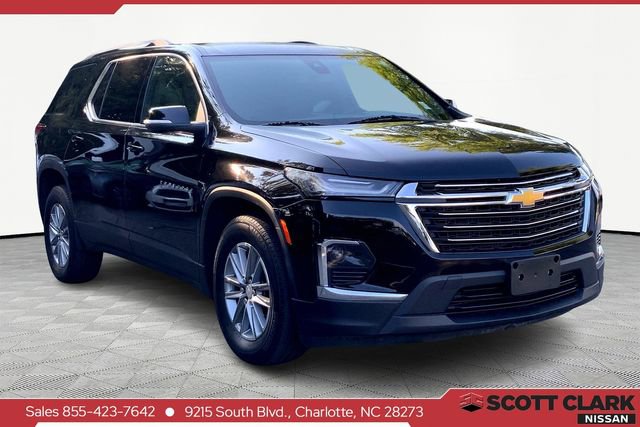 Used 2023 Chevrolet Traverse LT