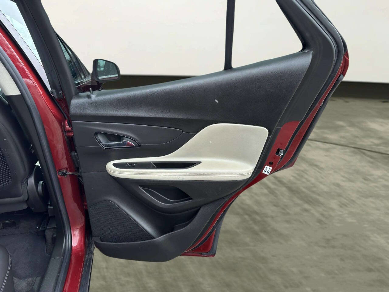 Used 2021 Buick Encore Preferred w/ Safety Package image 16