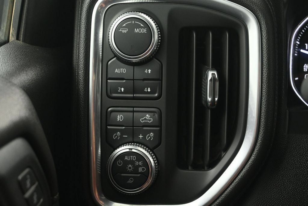 Used 2020 GMC Sierra 1500 SLT w/ Driver Alert Package I AWD/4WD image 25