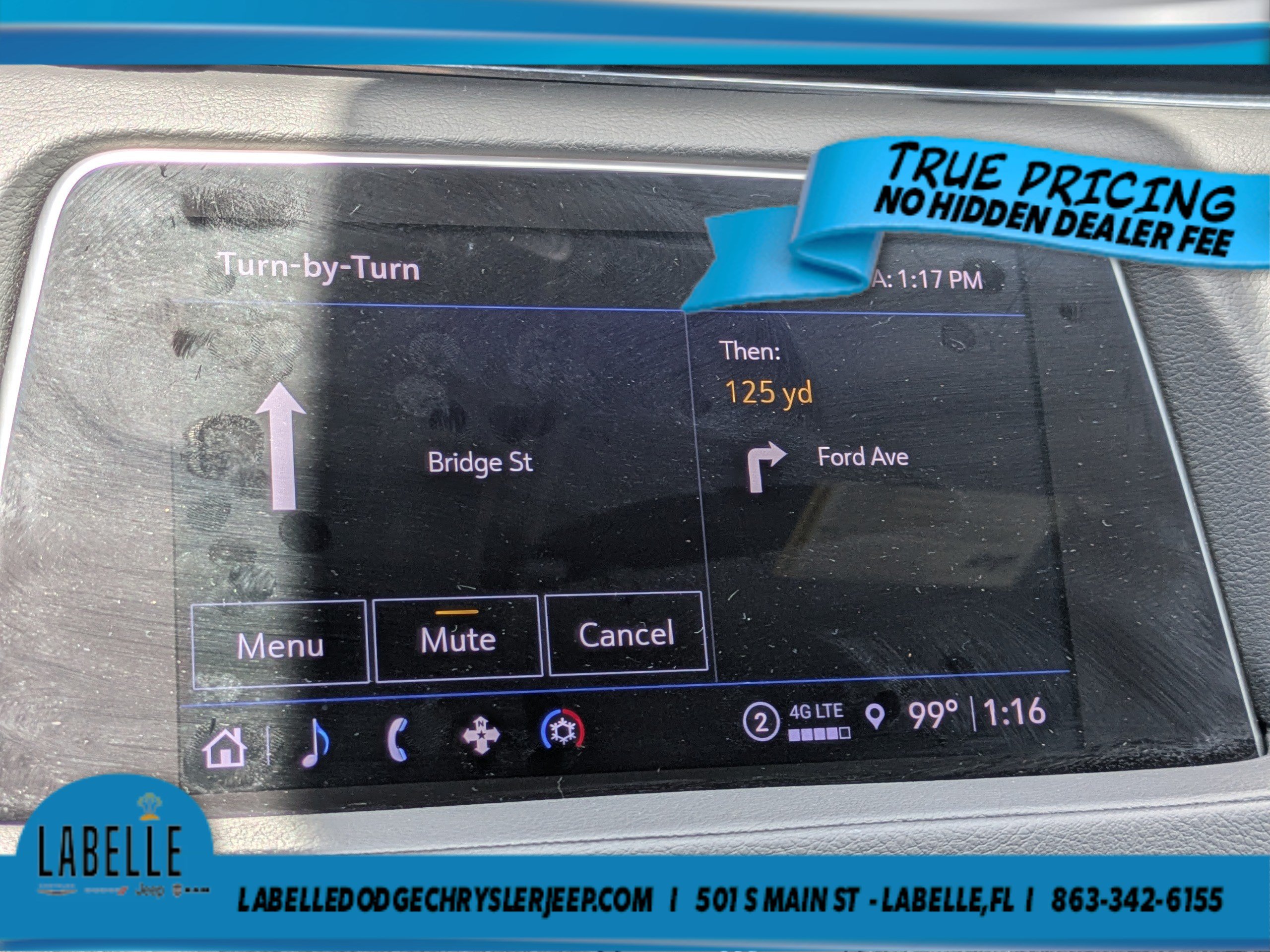 Used 2022 Cadillac XT4 Premium Luxury w/ Enhanced Visibility Package FWD image 26