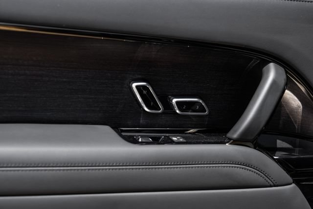 New 2026 Land Rover Range Rover SV AWD/4WD image 60