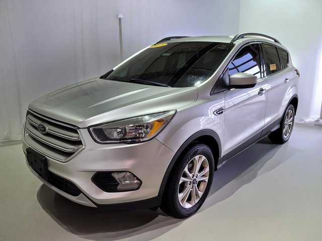 Used 2018 Ford Escape SE w/ Ford Safe & Smart Package image 13