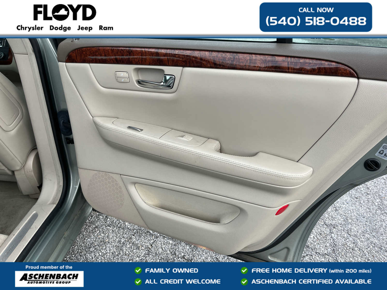 Used 2006 Cadillac DTS w/ Trunk Convenience Package FWD image 28