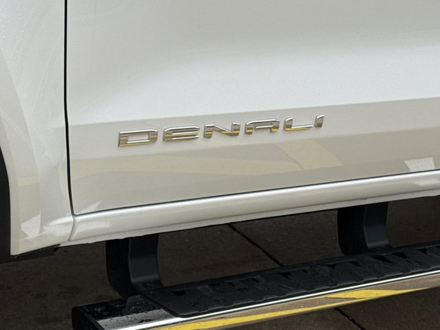New 2026 GMC Canyon Denali image 15