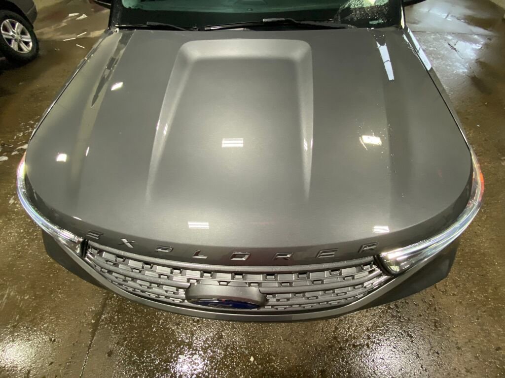 Used 2023 Ford Explorer XLT w/ Equipment Group 202A image 33