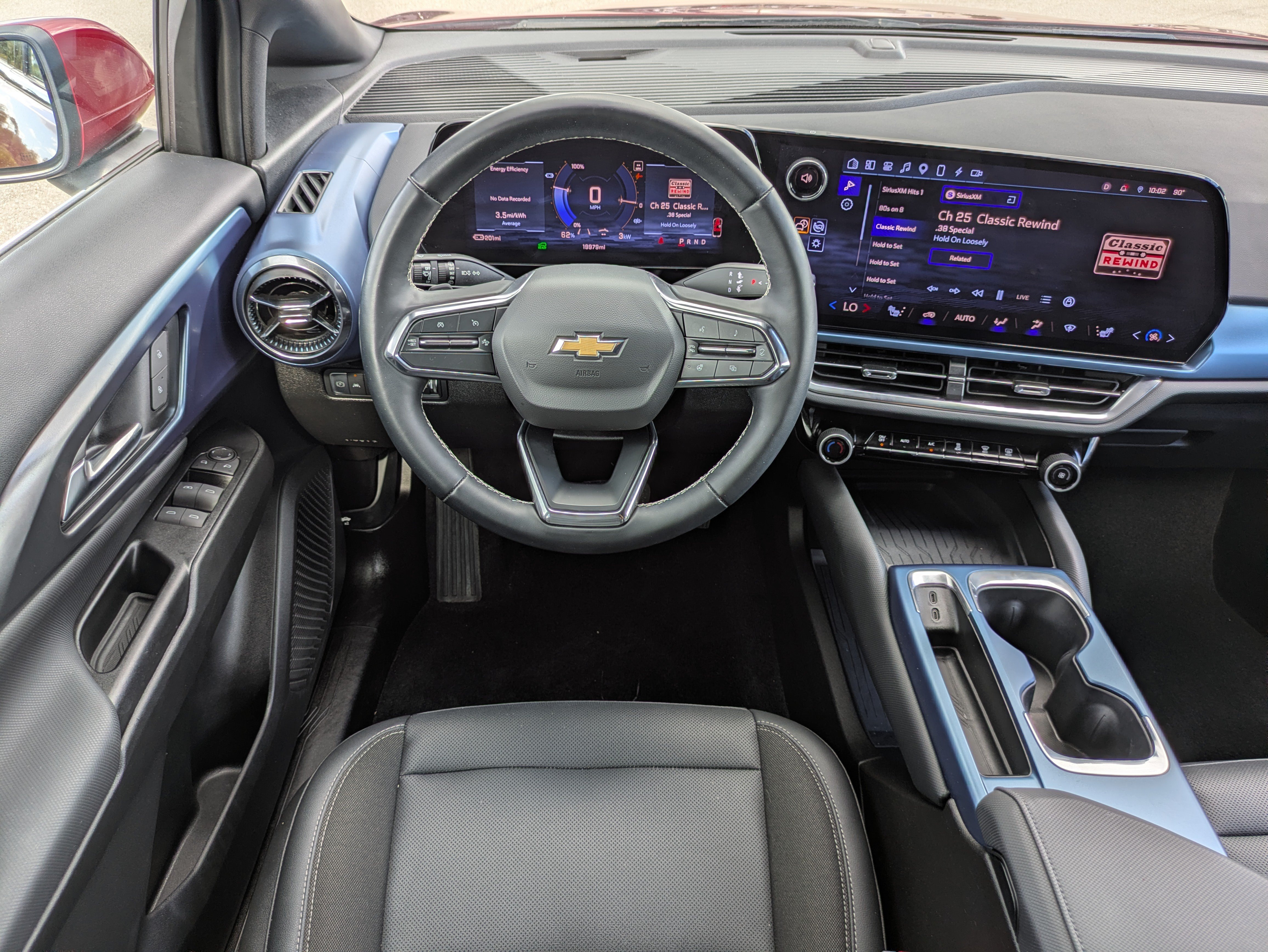 Used 2024 Chevrolet Equinox EV LT w/ LPO, Trailering Package FWD image 16