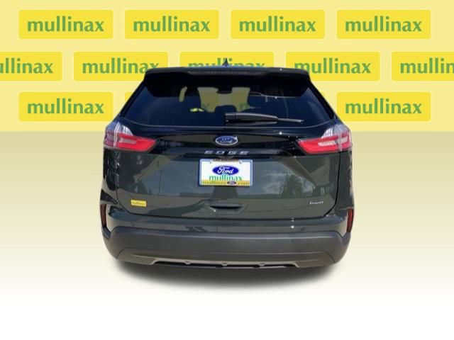 New 2024 Ford Edge SE image 15