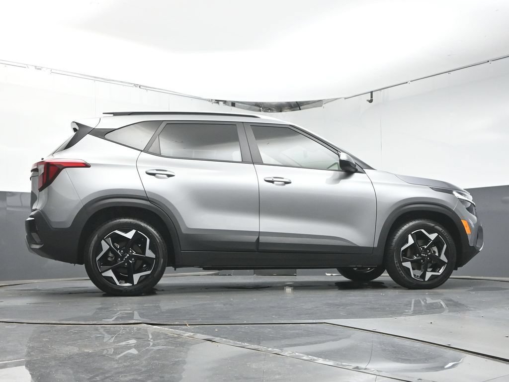 Used 2025 Kia Seltos S FWD image 36