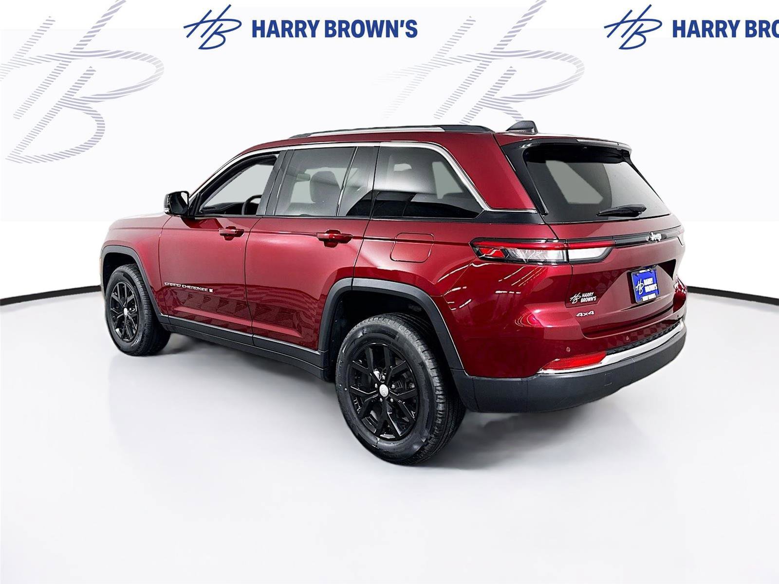 Used 2023 Jeep Grand Cherokee Limited image 29