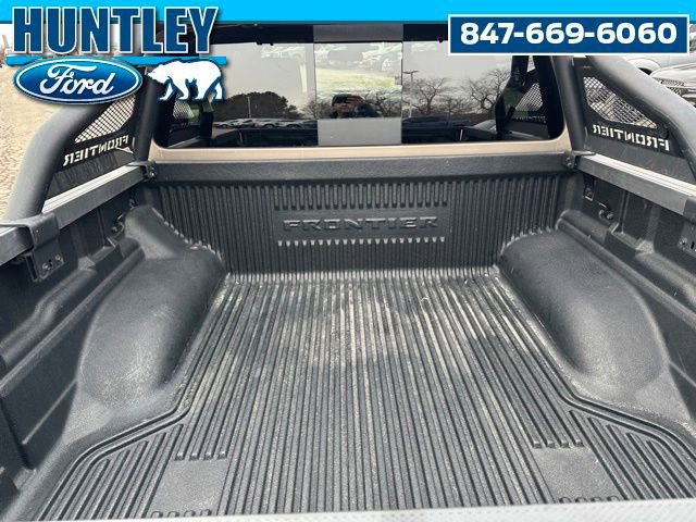 Used 2023 Nissan Frontier PRO-4X w/ Technology Package image 13