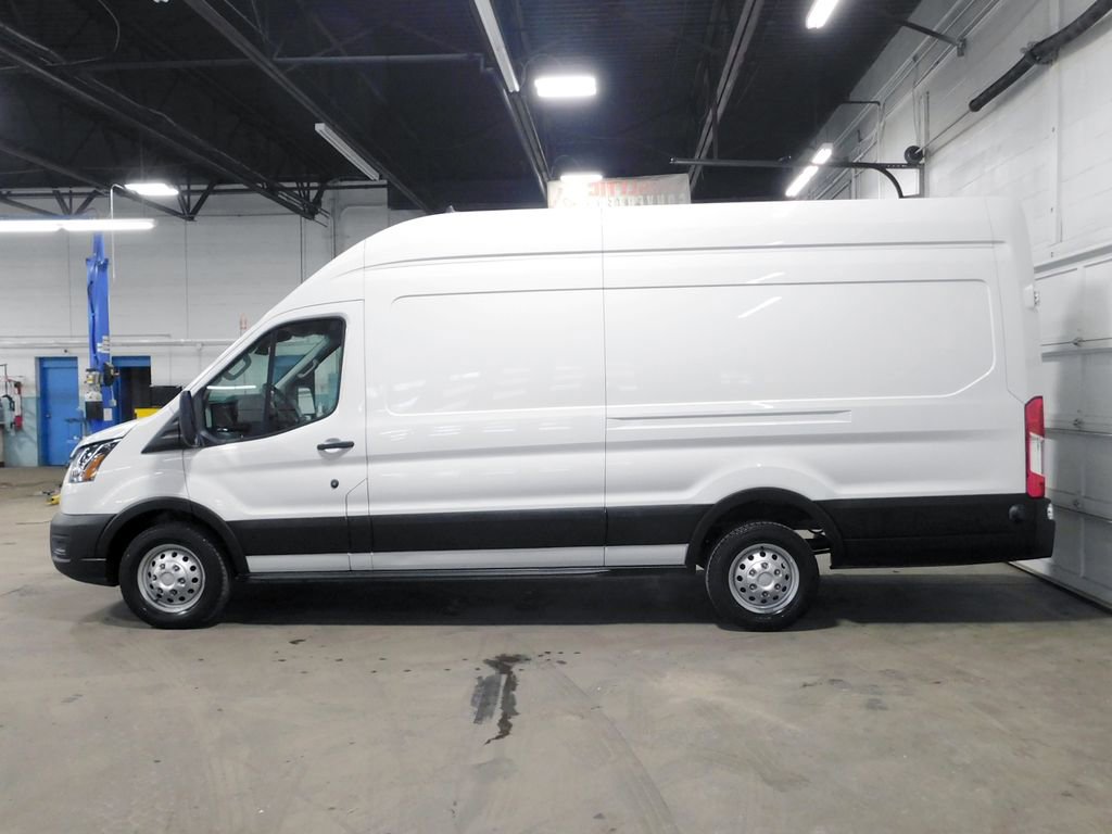 Used 2024 Ford Transit 250 148 High Roof Extended AWD w/ Load Area Protection Package image 9