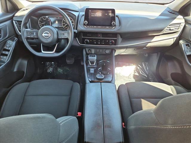 Used 2024 Nissan Rogue S AWD/4WD image 17