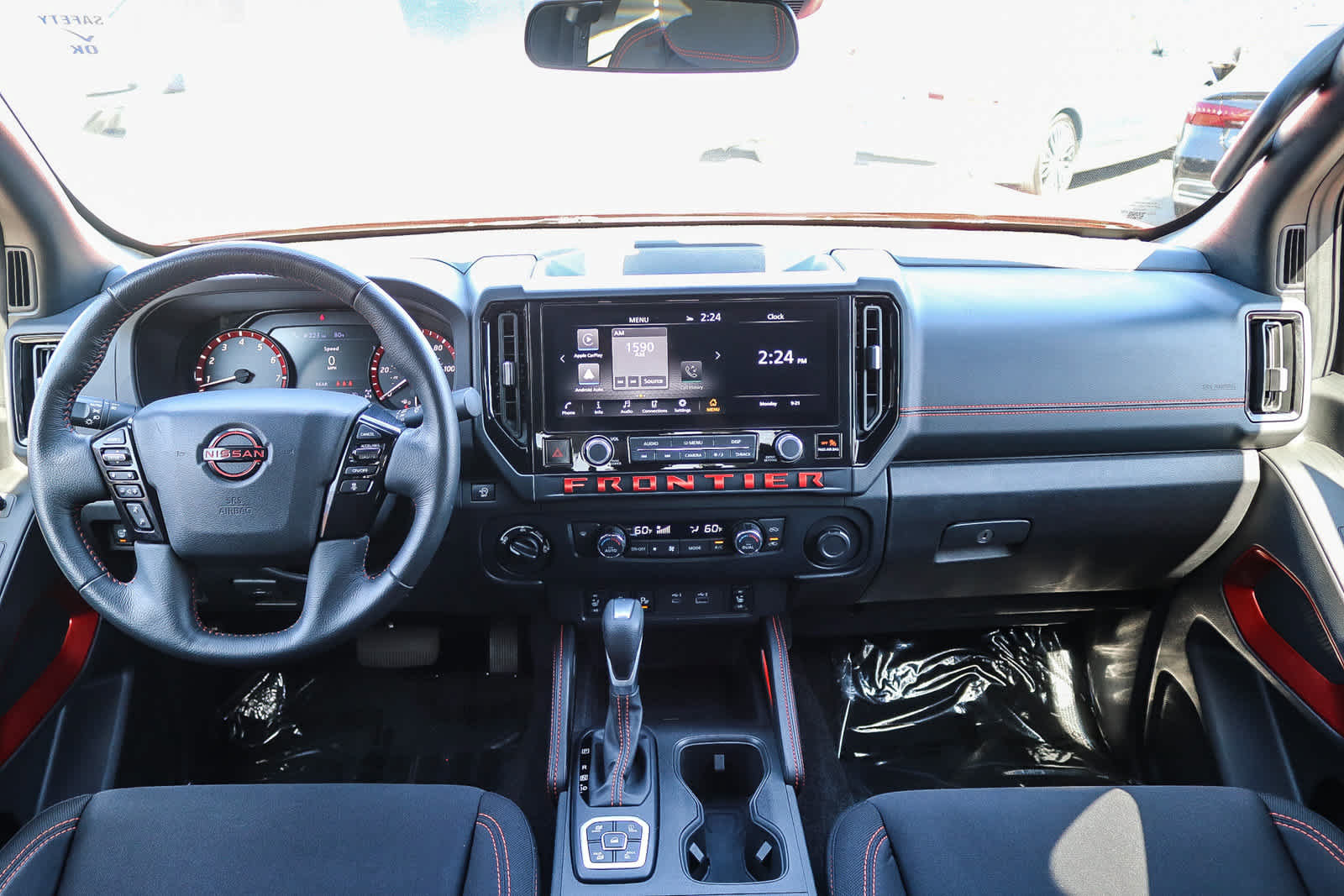 Used 2026 Nissan Frontier PRO-4X AWD/4WD image 12