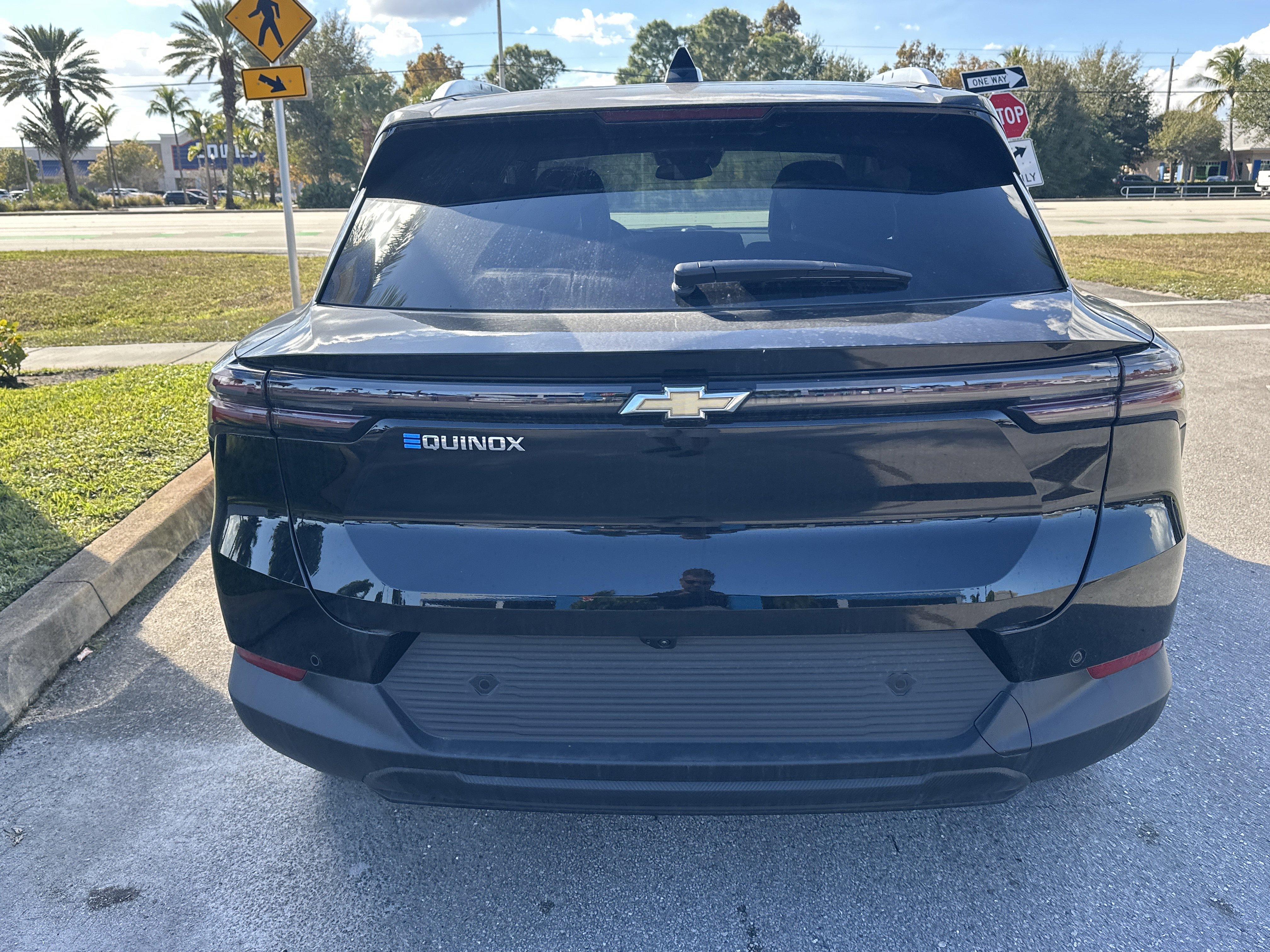 New 2026 Chevrolet Equinox EV LT image 7