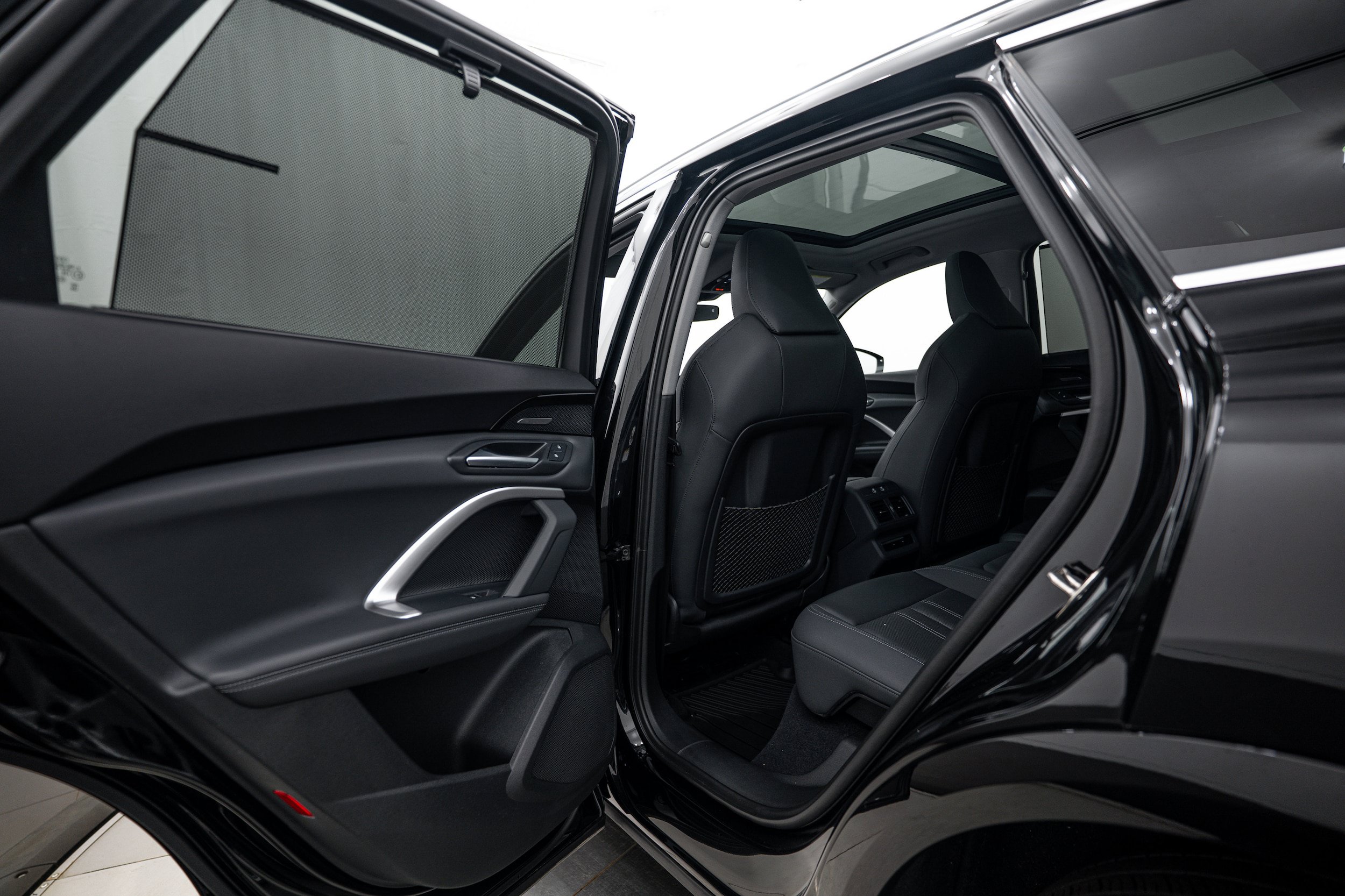 Used 2025 Audi Q5 Premium Plus AWD/4WD image 17