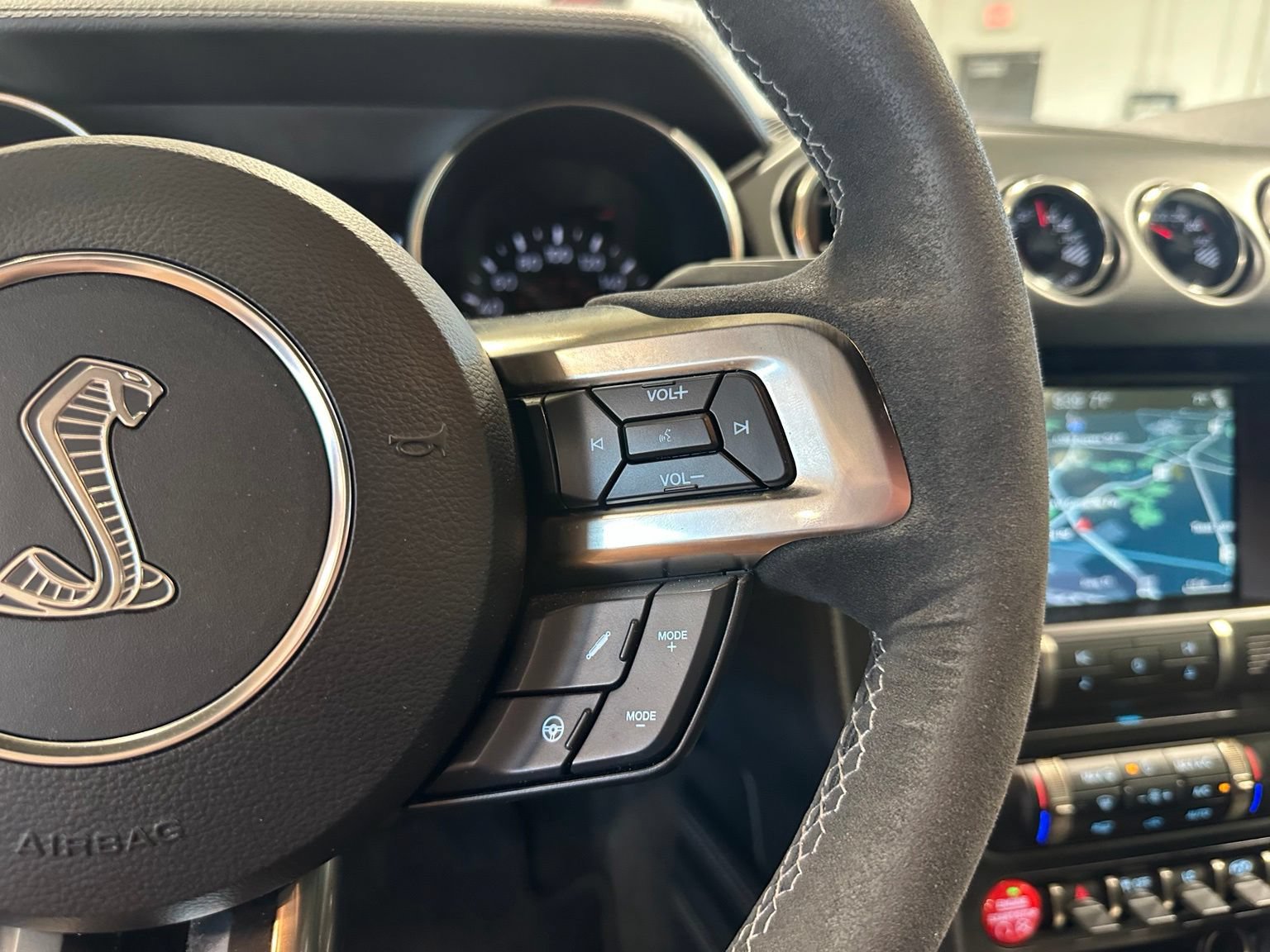 Used 2018 Ford Mustang Shelby GT350 w/ Electronics Package RWD image 20