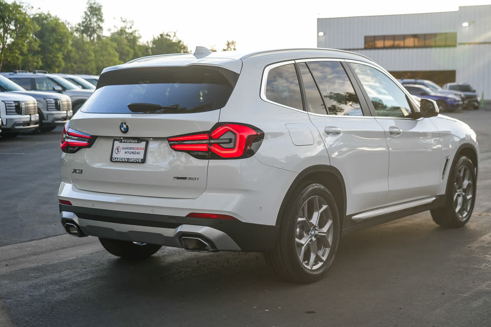 Used 2023 BMW X3 sDrive30i w/ Convenience Package RWD image 6