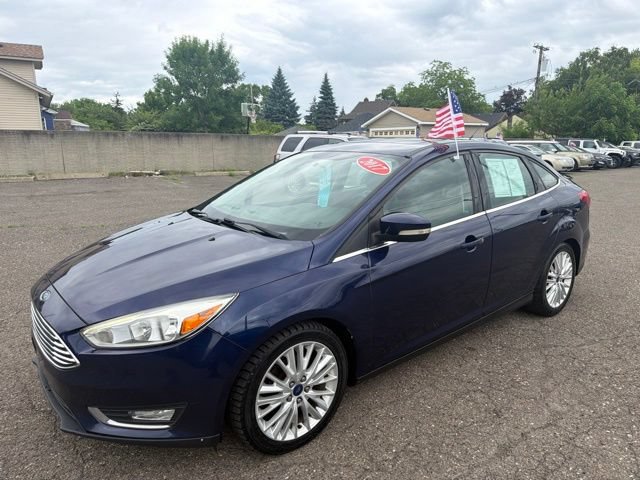 Used 2017 Ford Focus Titanium FWD image 9