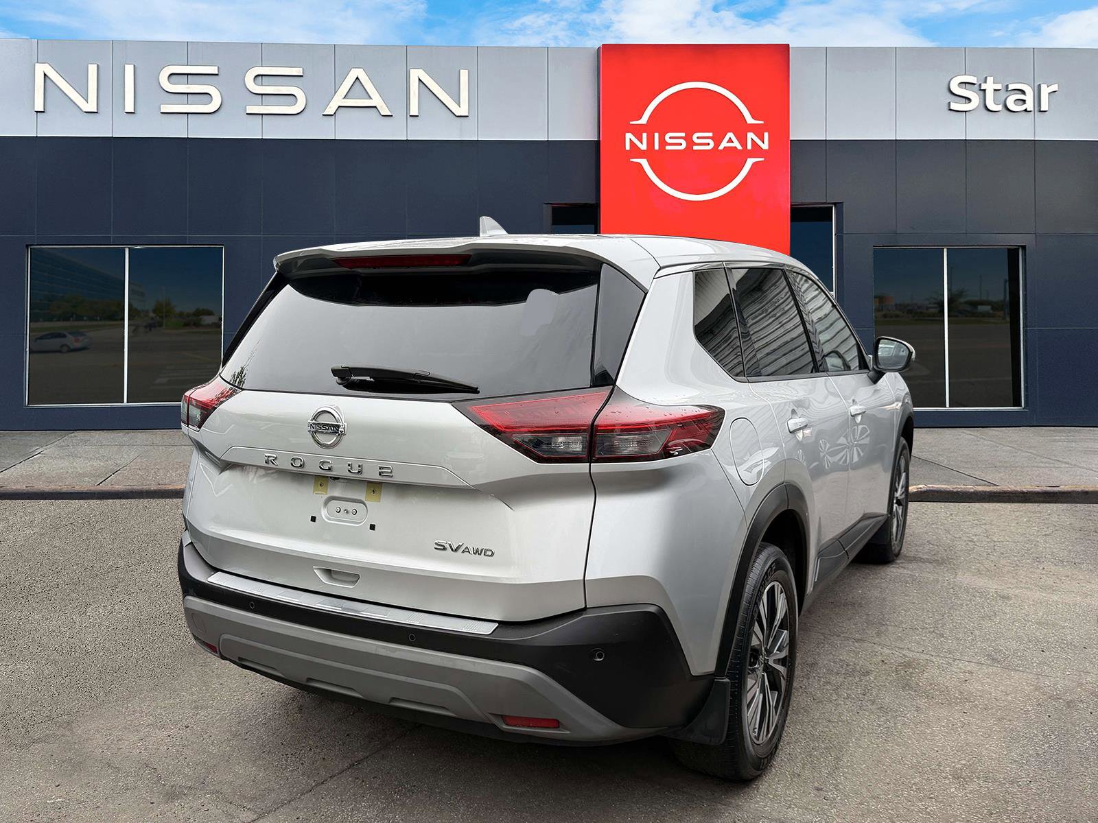 Used 2021 Nissan Rogue SV AWD/4WD image 6