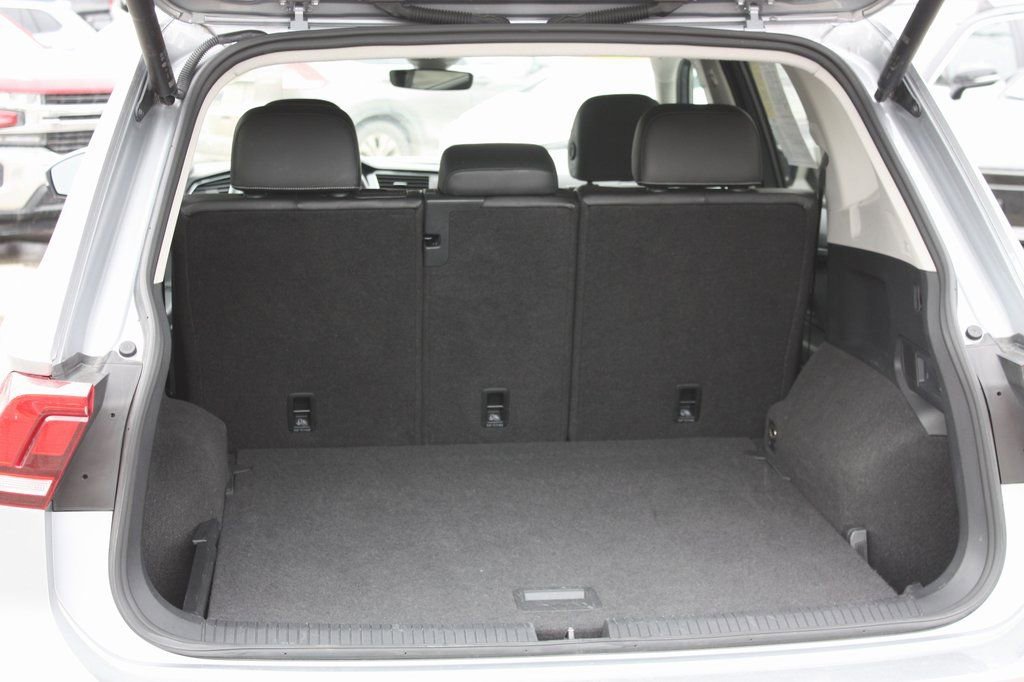 Used 2024 Volkswagen Tiguan SE image 9