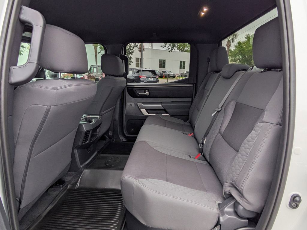 Used 2025 Toyota Tundra SR5 AWD/4WD image 15