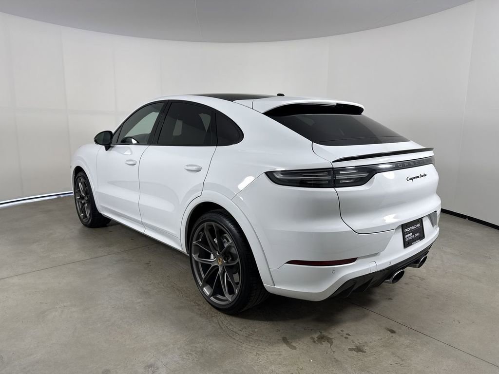 Certified 2023 Porsche Cayenne Turbo AWD/4WD image 3