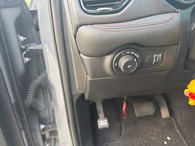 Used 2022 Dodge Durango R/T RWD image 34