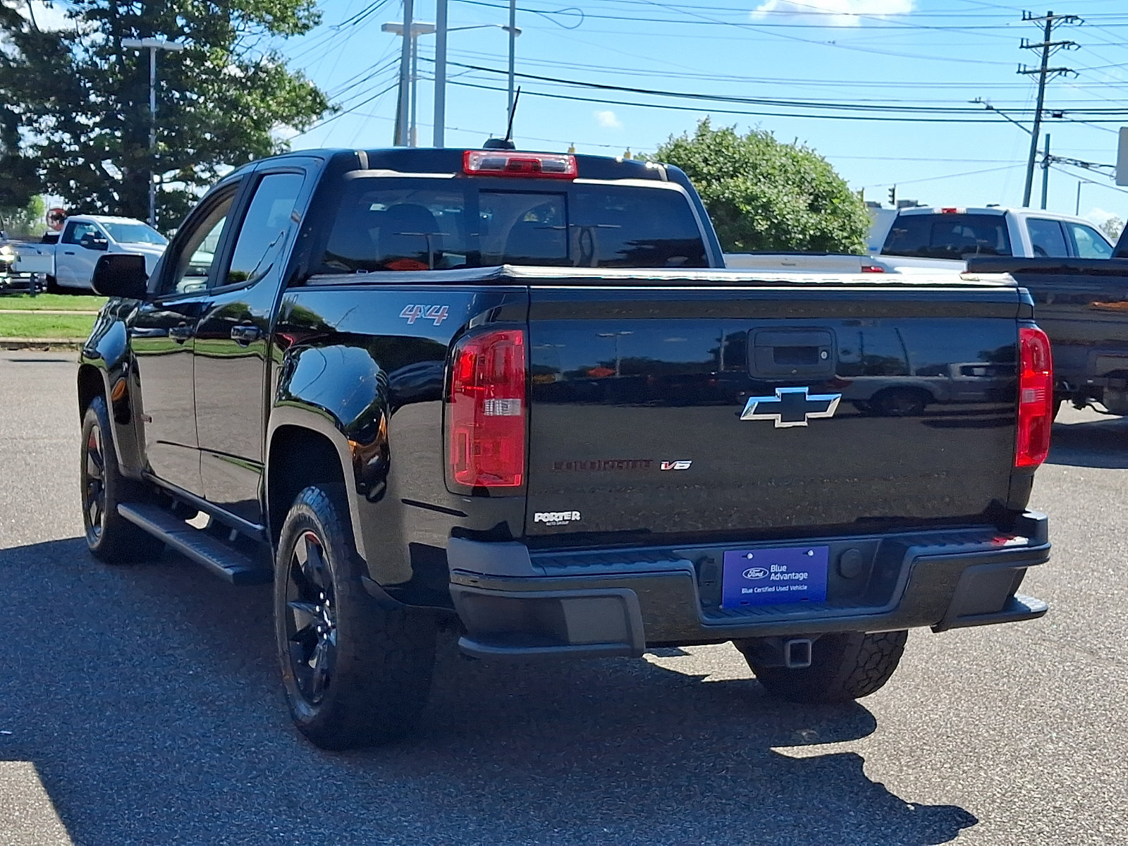 Used 2019 Chevrolet Colorado LT w/ Redline Special Edition AWD/4WD image 8