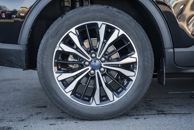 Used 2022 Ford Escape SE w/ SE Sport Appearance Package image 22