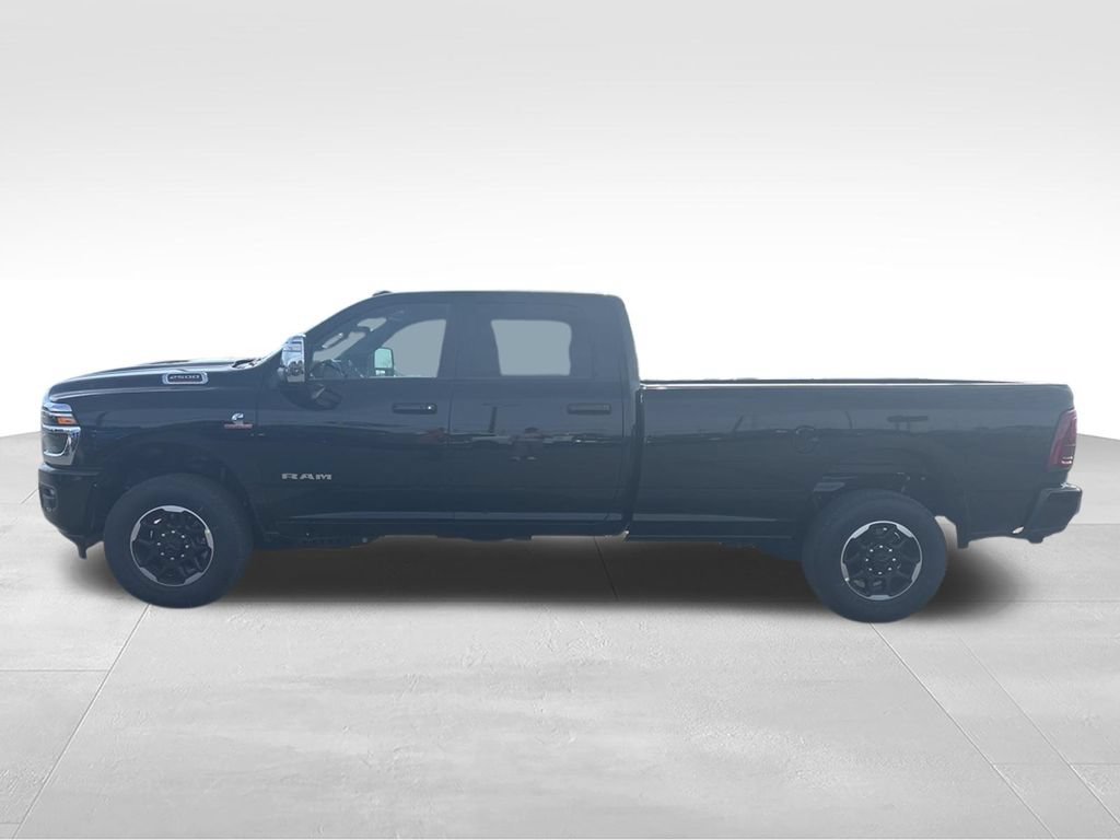 New 2026 RAM 2500 Laramie AWD/4WD image 8