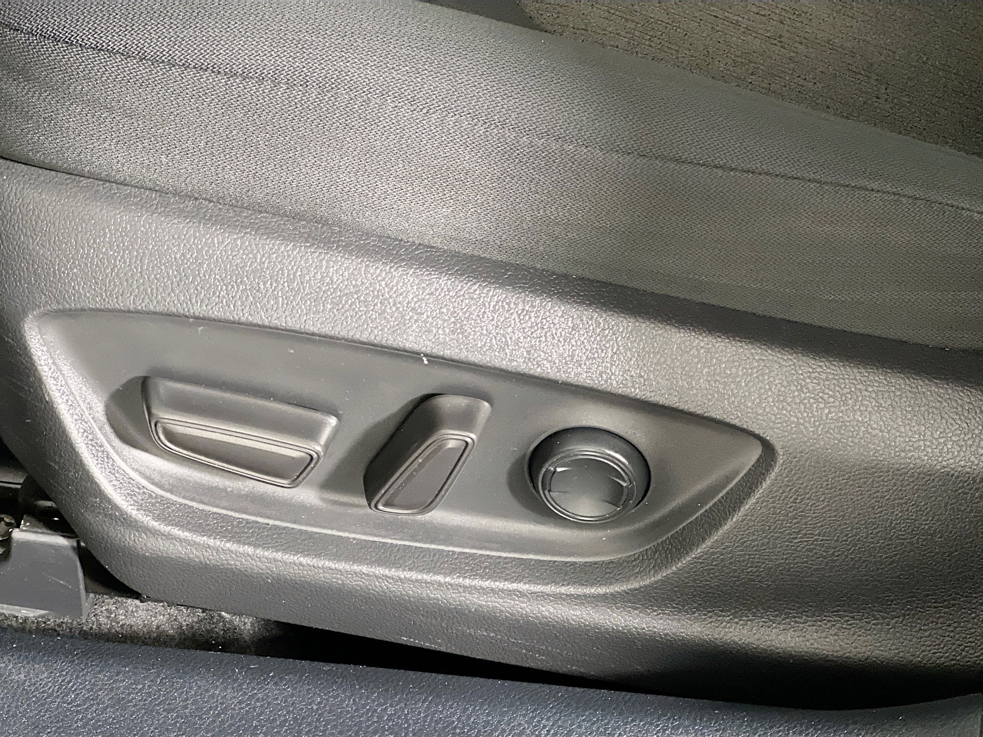 Used 2022 Toyota Camry LE image 16