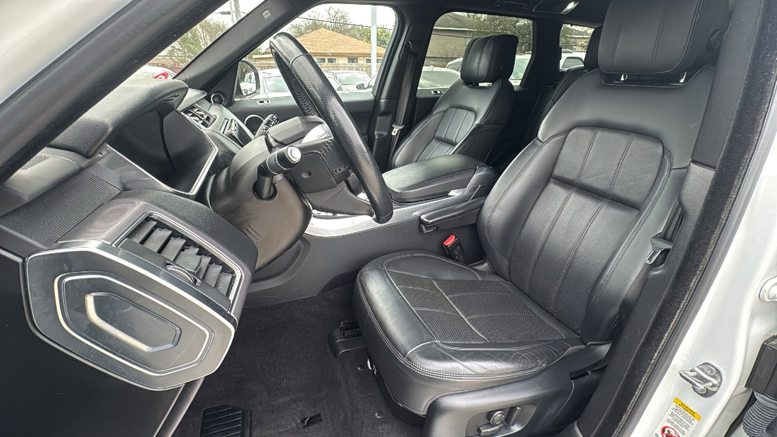 Used 2018 Land Rover Range Rover Sport HSE image 14