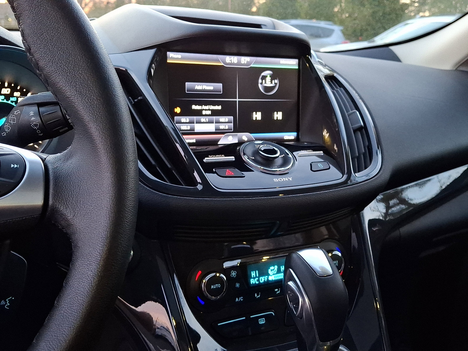 Used 2013 Ford Escape Titanium w/ Parking Technology Pkg image 23