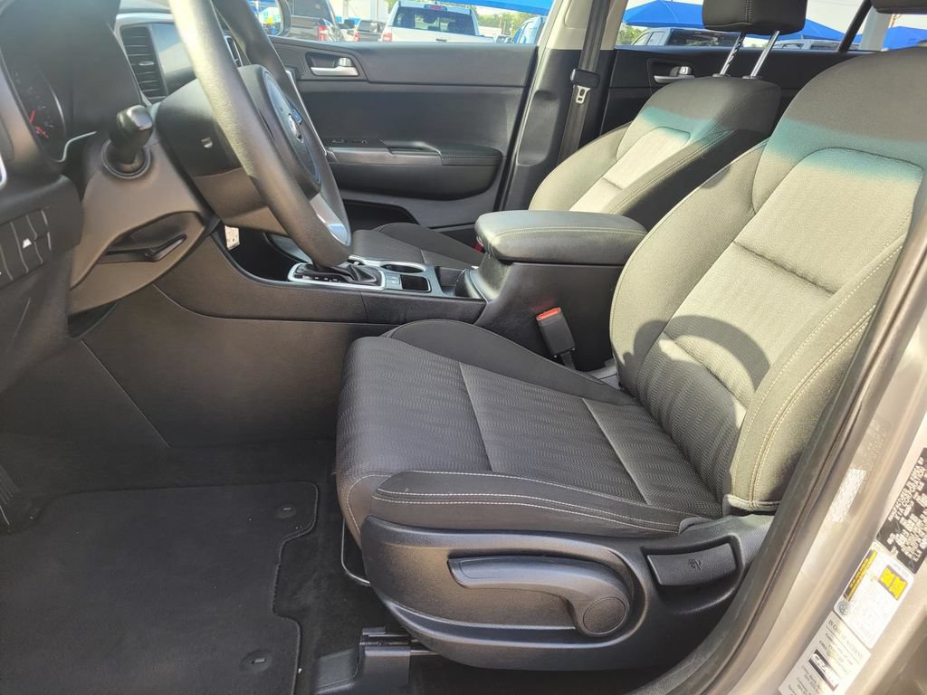 Used 2022 Kia Sportage LX FWD image 16