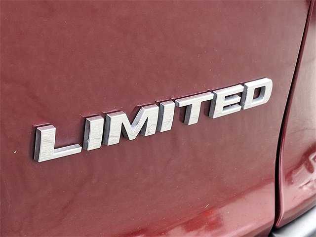 Used 2019 Jeep Cherokee Limited image 35