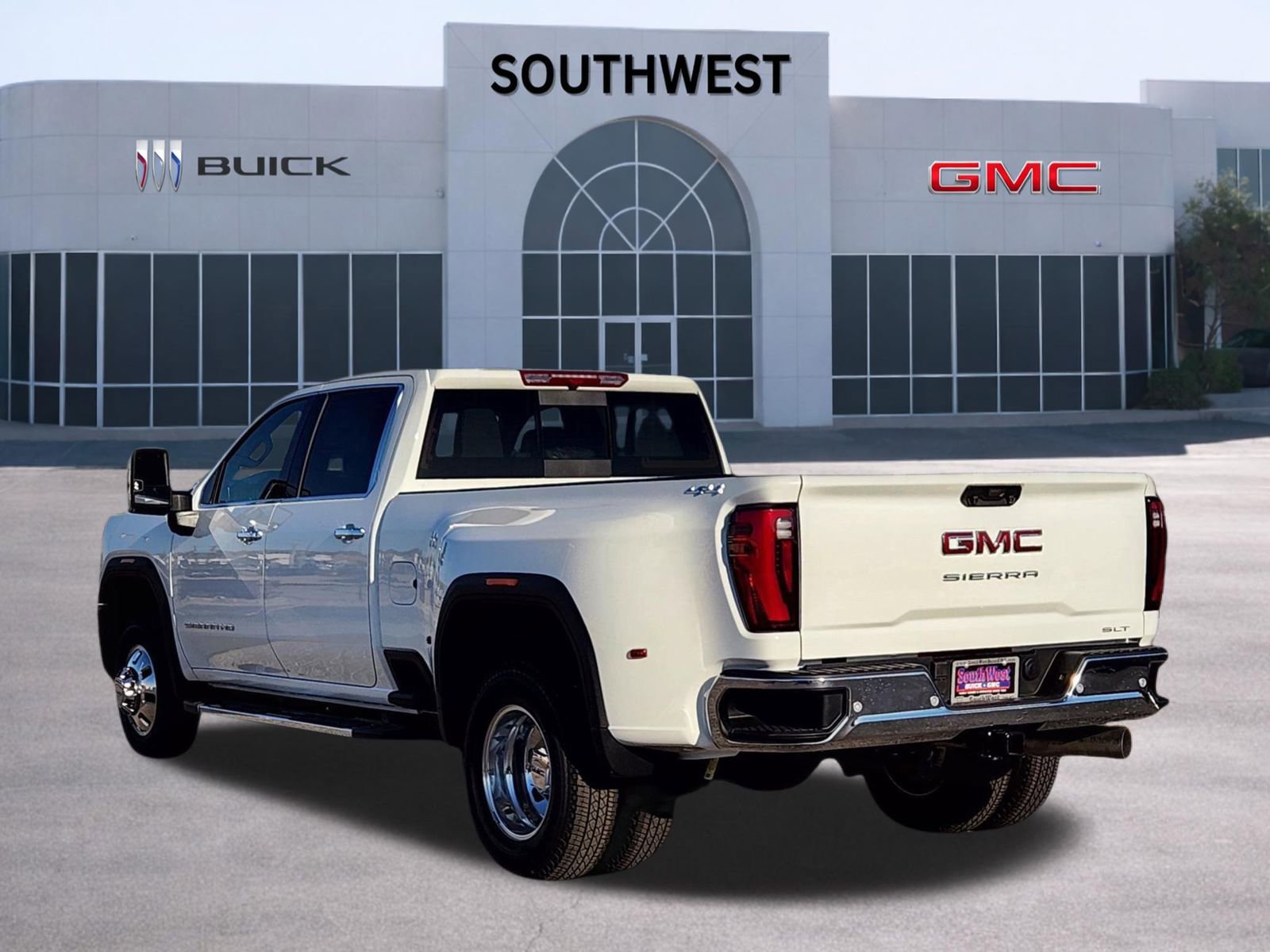 New 2026 GMC Sierra 3500 SLT w/ Texas SLT Premium Package image 4
