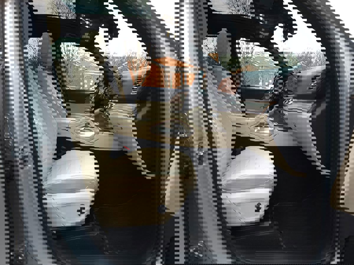 Used 2024 Mercedes-Benz GLE 350 4MATIC SUV image 26