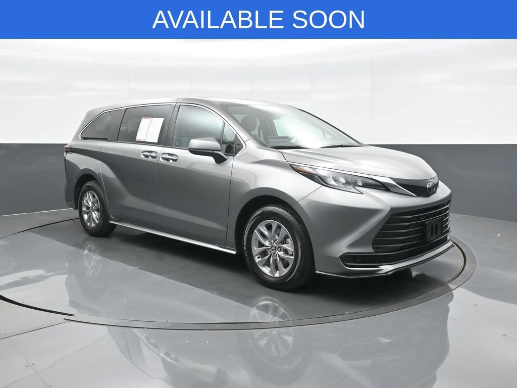 Used 2026 Toyota Sienna LE
