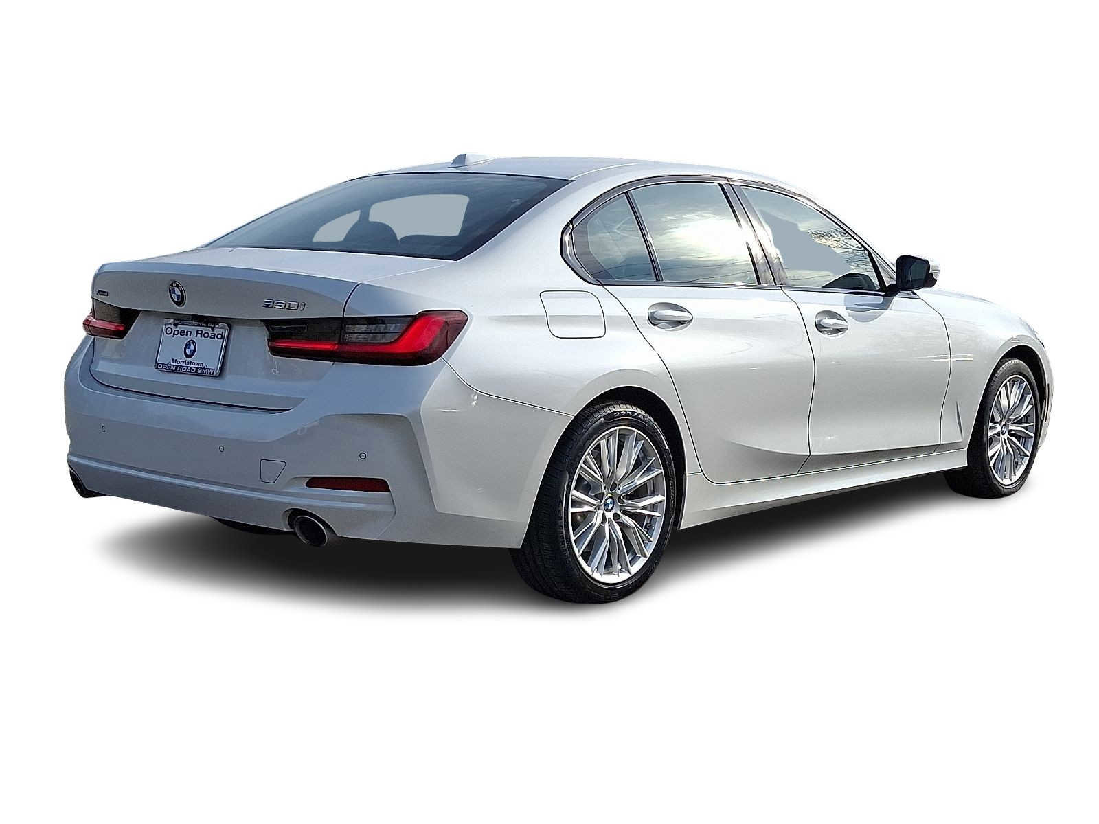 Certified 2023 BMW 330i xDrive Sedan w/ Premium Package image 6